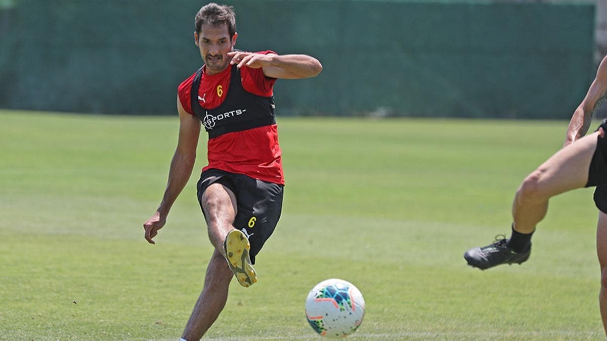 Celso Borges Gztepe'den ayrld