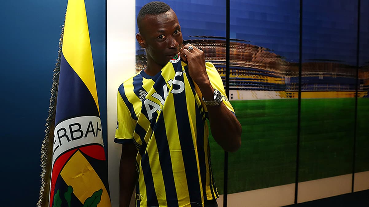 Thiam resmen Fenerbah�e'de