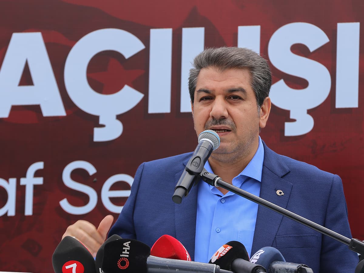 G�ksu'dan zor soru: S�z veren �BB Ba�kan�, �stanbul'da bir tane riskli konut yeniledi mi?