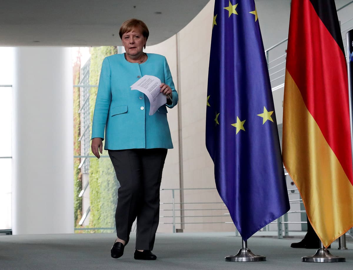 Belarus'ta i�ler kar��t�! Merkel: Se�im sonu�lar�n� tan�m�yoruz