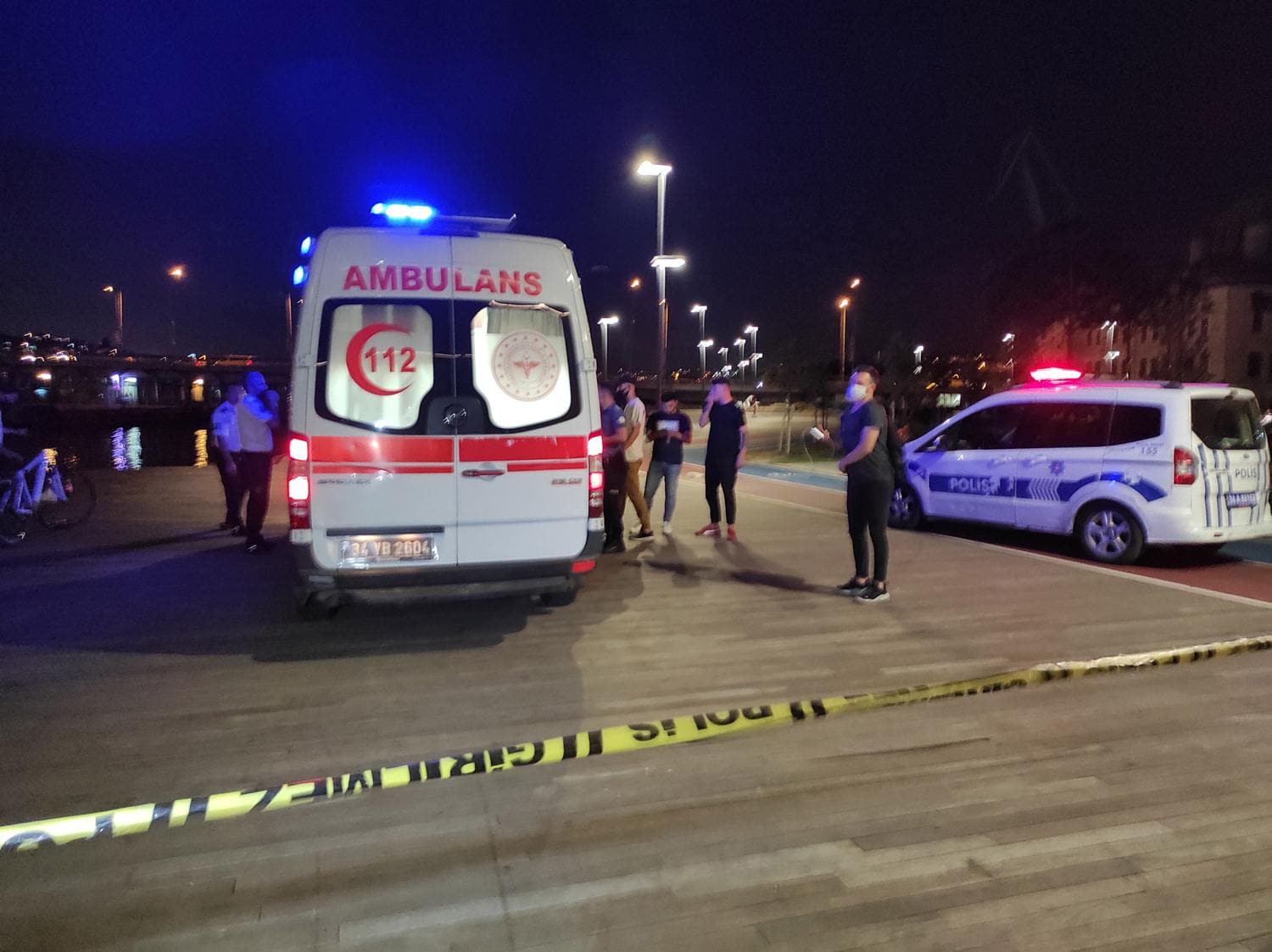 Beyo�lu'nda silahl� yaralama