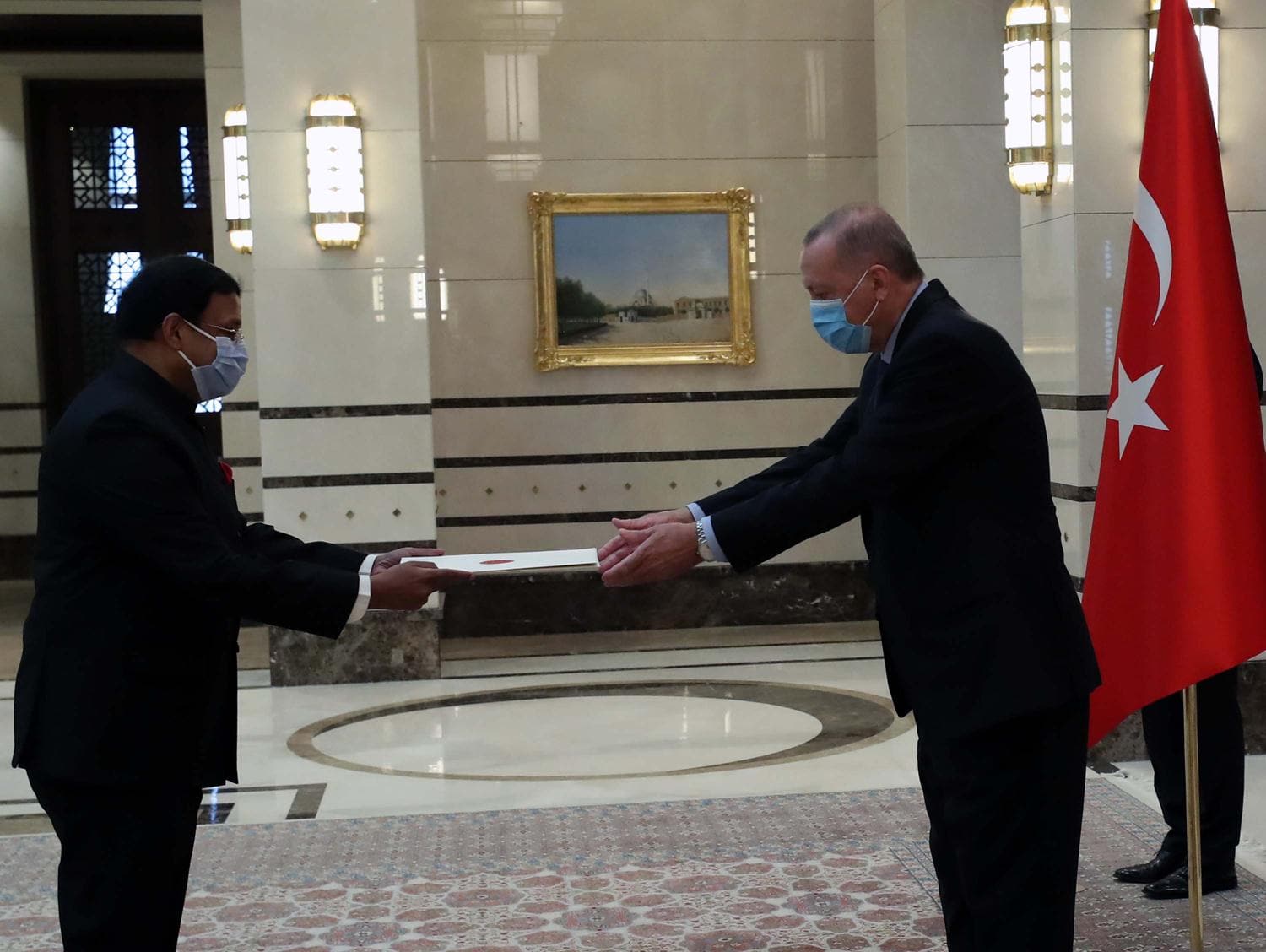 Hindistan B�y�kel�isi Panda, Ba�kan Erdo�an'a g�ven mektubu sundu