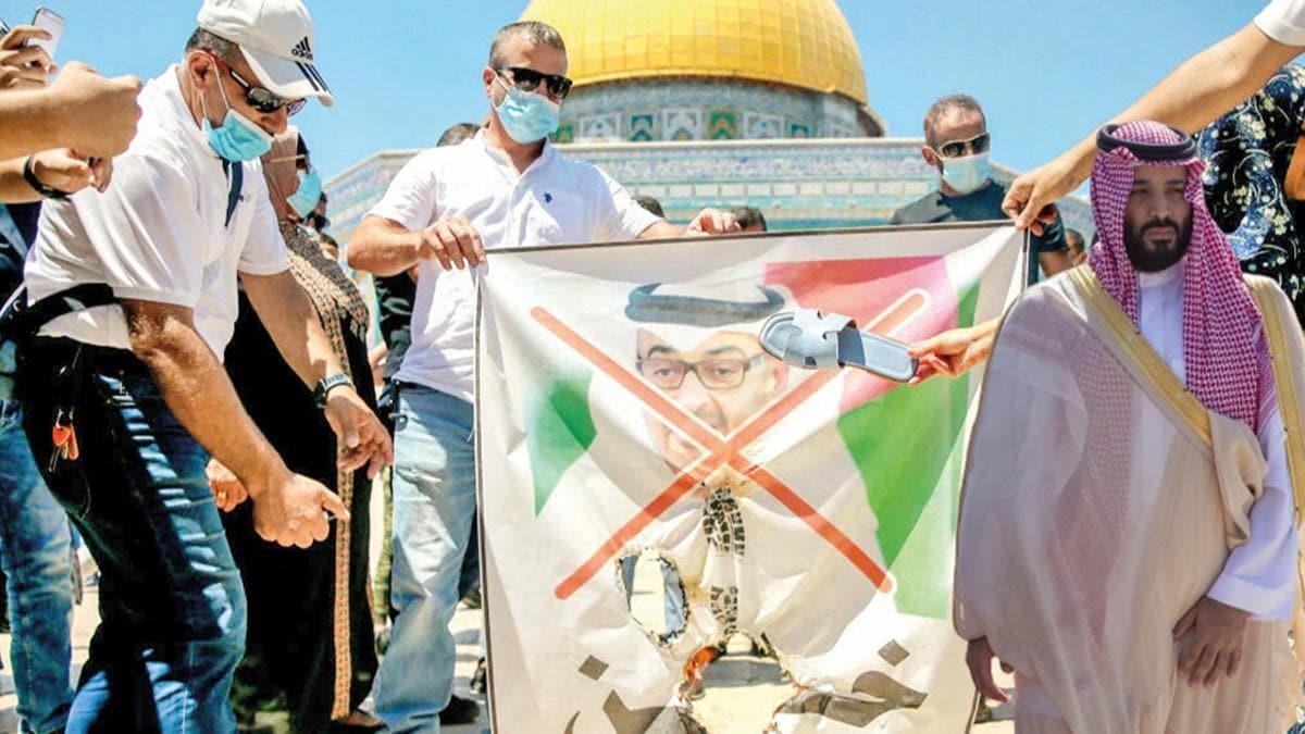 Prens Selman'dan Filistin Devlet Bakan Abbas'a ak tehdit: Ar tepki gstermekten kann yoksa size zarar dokunur