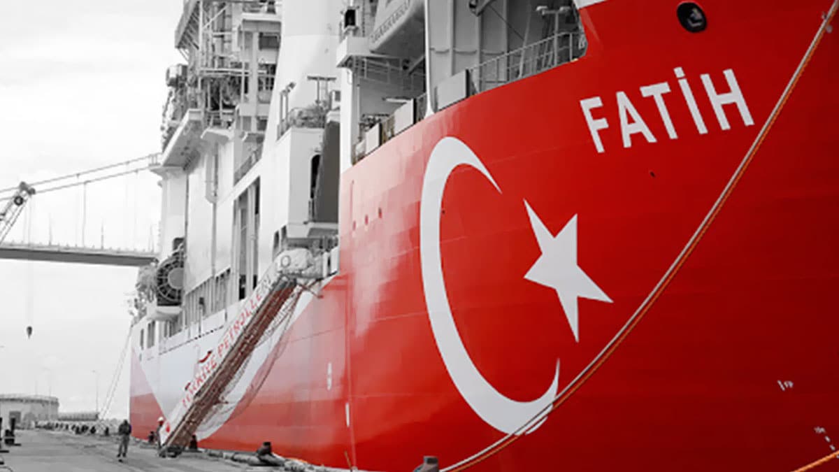��te Fatih sondaj gemisinin foto�raflar� ve �zellikleri