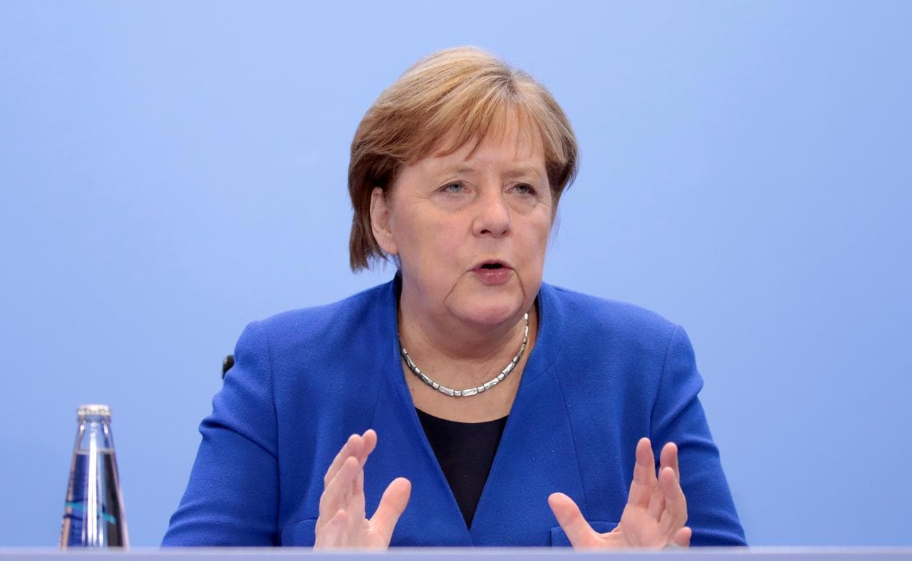 Merkel: T�rkiye ile Yunanistan aras�nda diyalo�un olu�mas� i�in �aba sarf ediyoruz