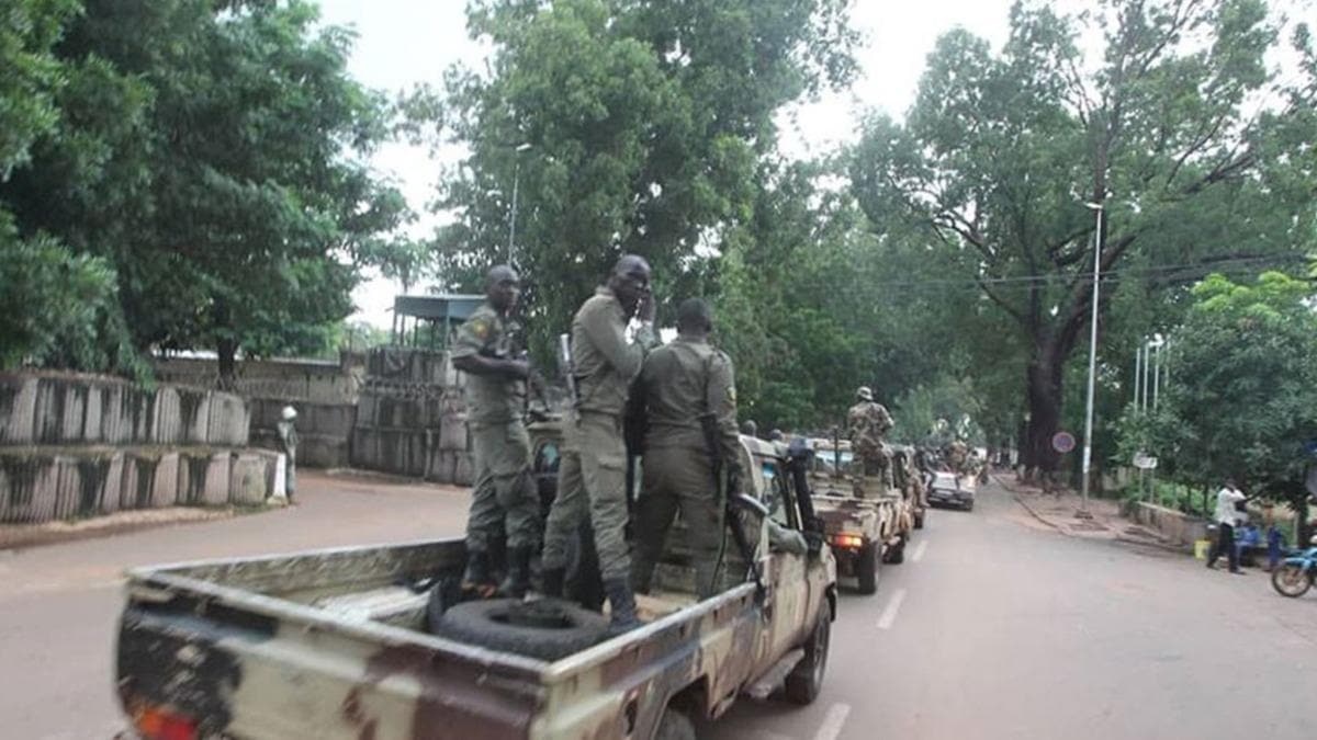 Mali'de binlerce kii muhalefetin arsyla meydanlar doldurdu