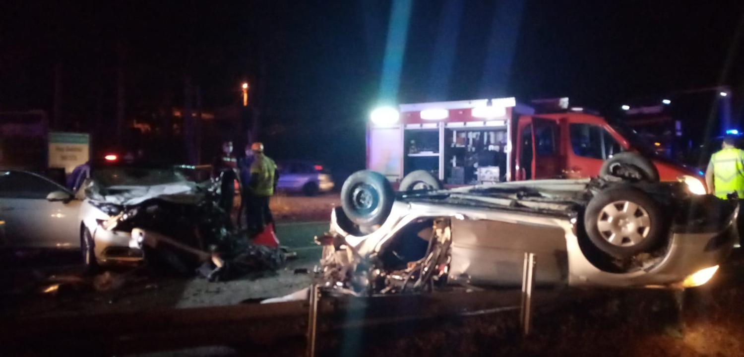 Bursa'da feci kaza: 4 �l�, 6 yaral�