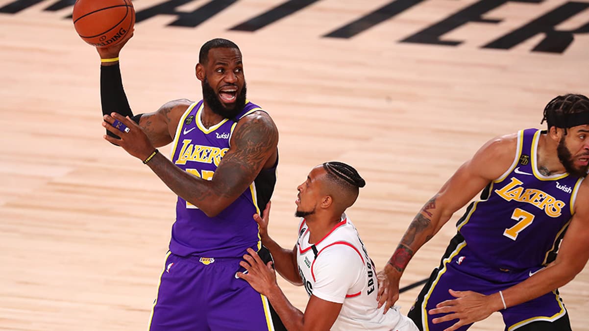 LeBron James 'double double' yapt�, Lakers seride �ne ge�ti