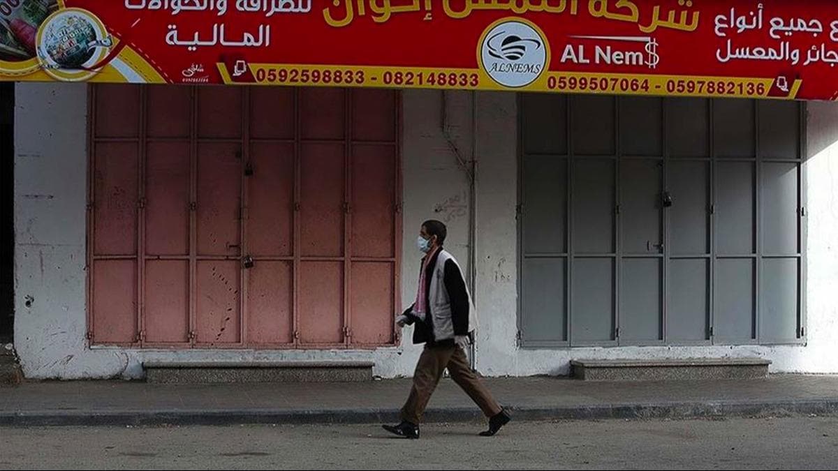 Gazze'de koronavirs nedeniyle 48 saat sre ile sokaa kma yasa ilan edildi