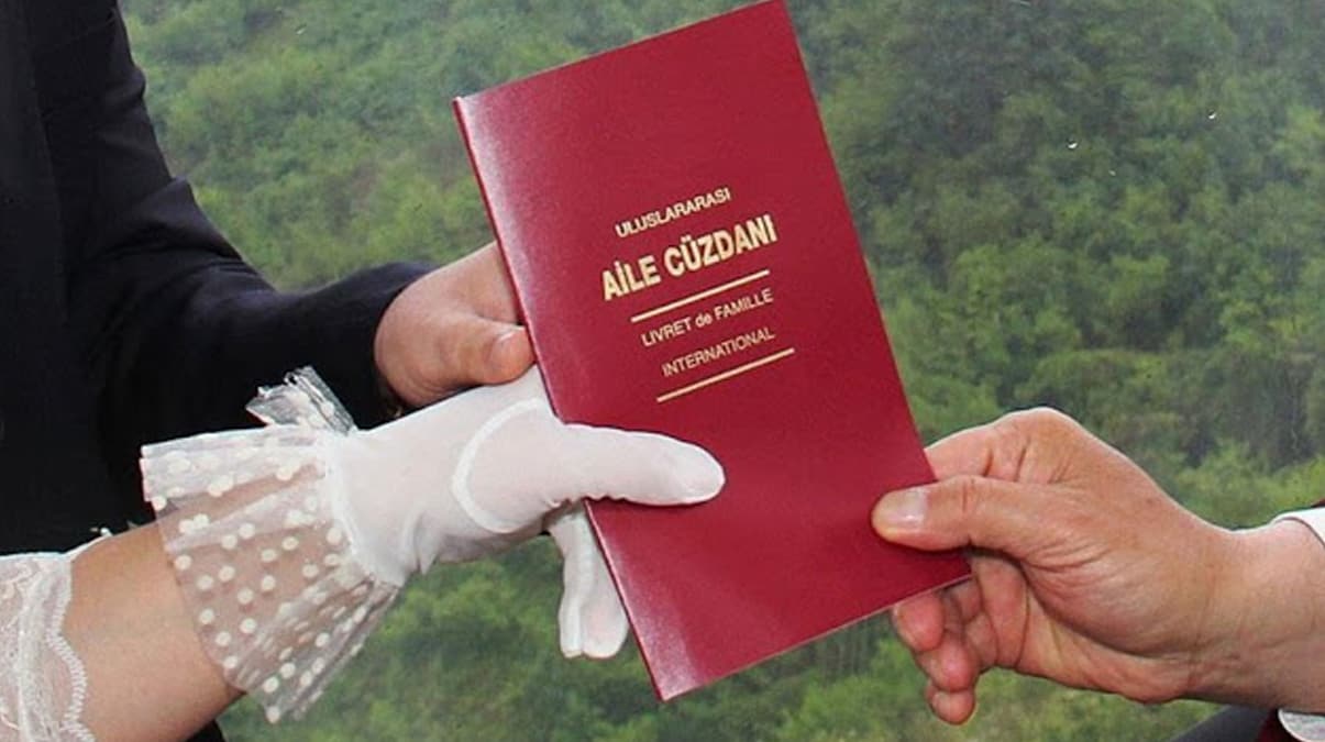 Yarg�tay'dan emsal olacak 'resmi nikah' karar�