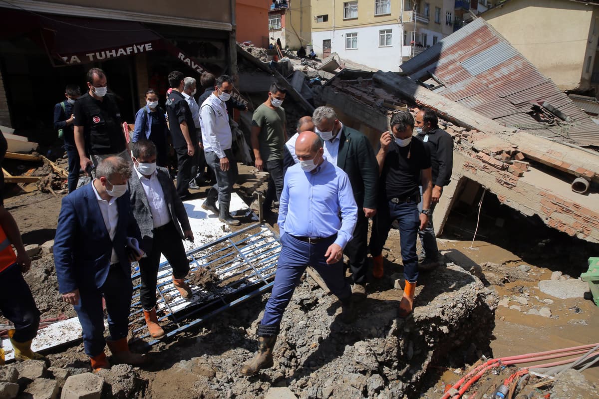 Bakan Soylu: �u ana kadar 8 vatanda��m�z hayat�n� kaybetti