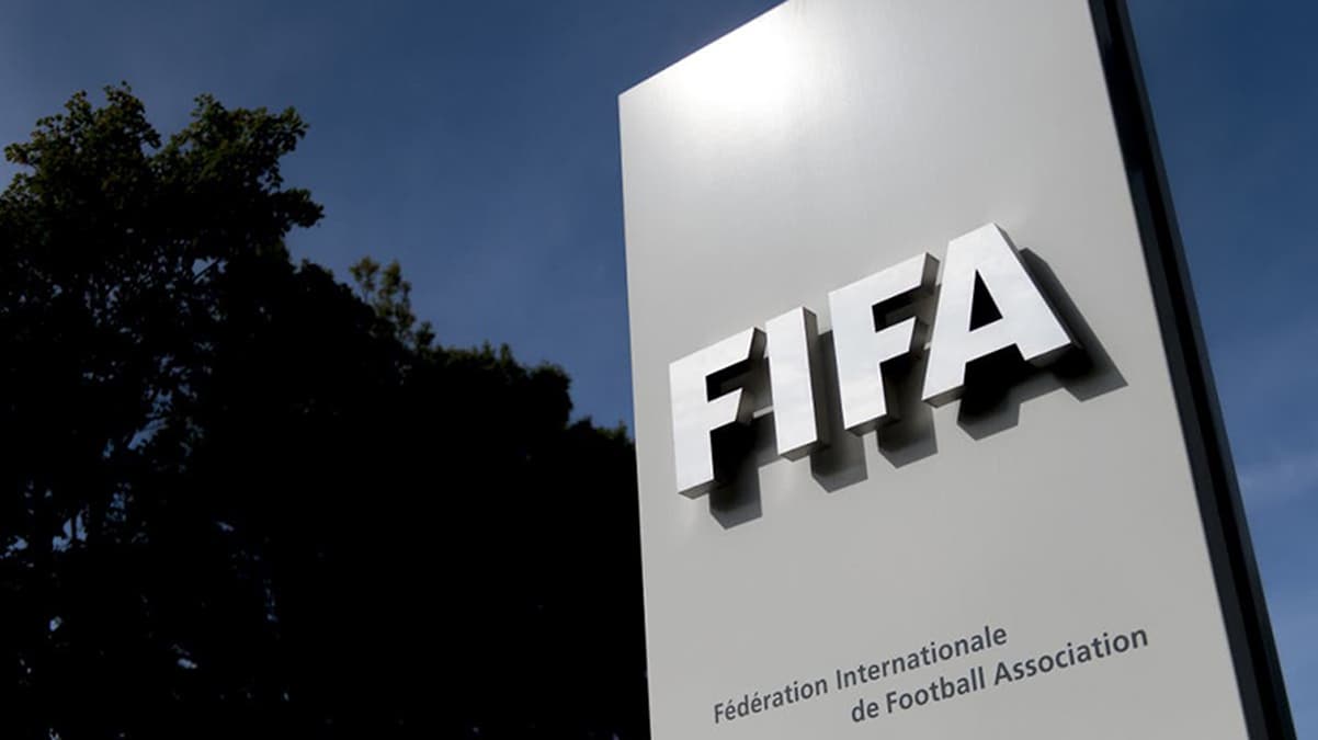 FIFA'da kul�plere milli tak�mlara oyuncu g�ndermeme hakk�