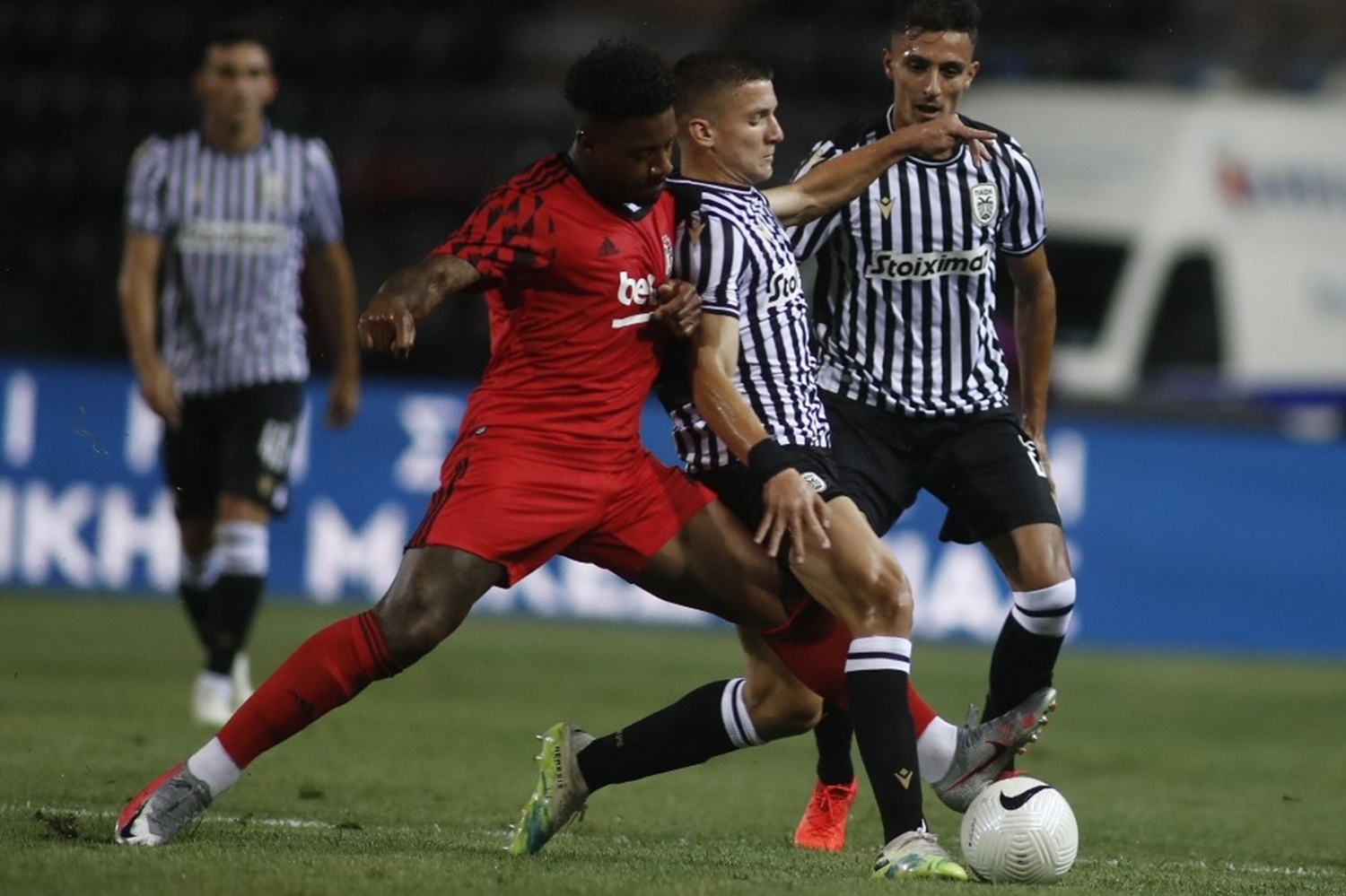 Be�ikta�'a maddi olarak a��r darbe!