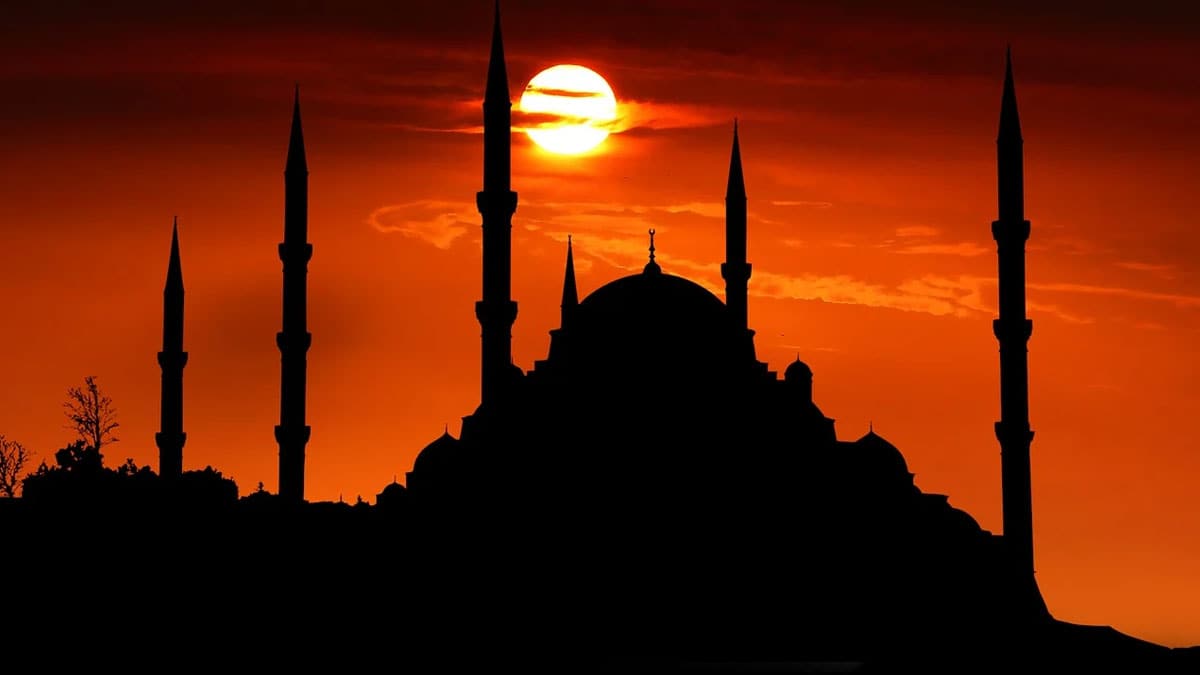 Muharrem ay� ve Cuma mesajlar�: Muharrem ay�na �zel cuma mesajlar�