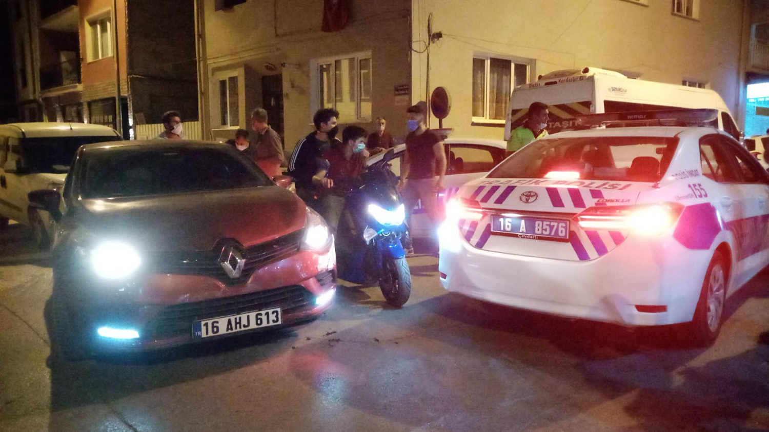 Polisten ka�arken kaza yapan otomobilde uyu�turucu ele ge�irildi