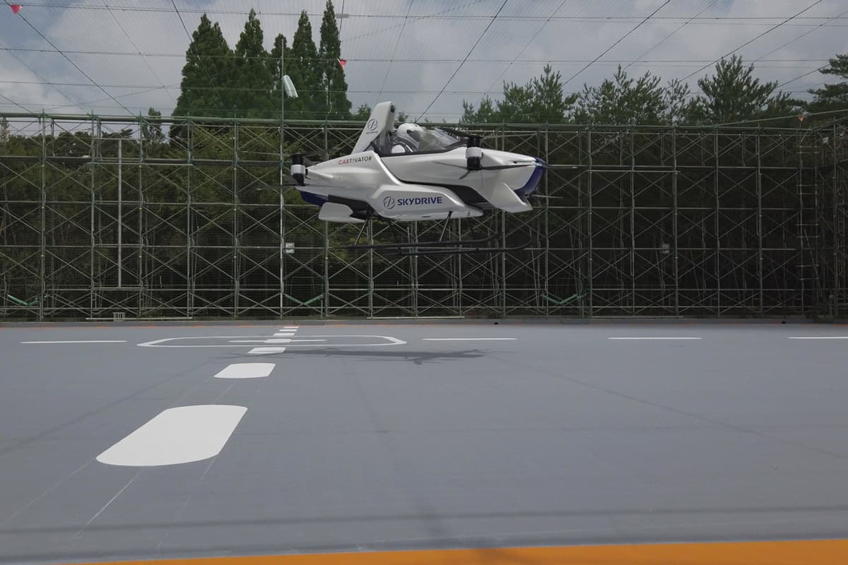 Japonya'da 'u�an araba� projesinde yolculu deneme u�u�u