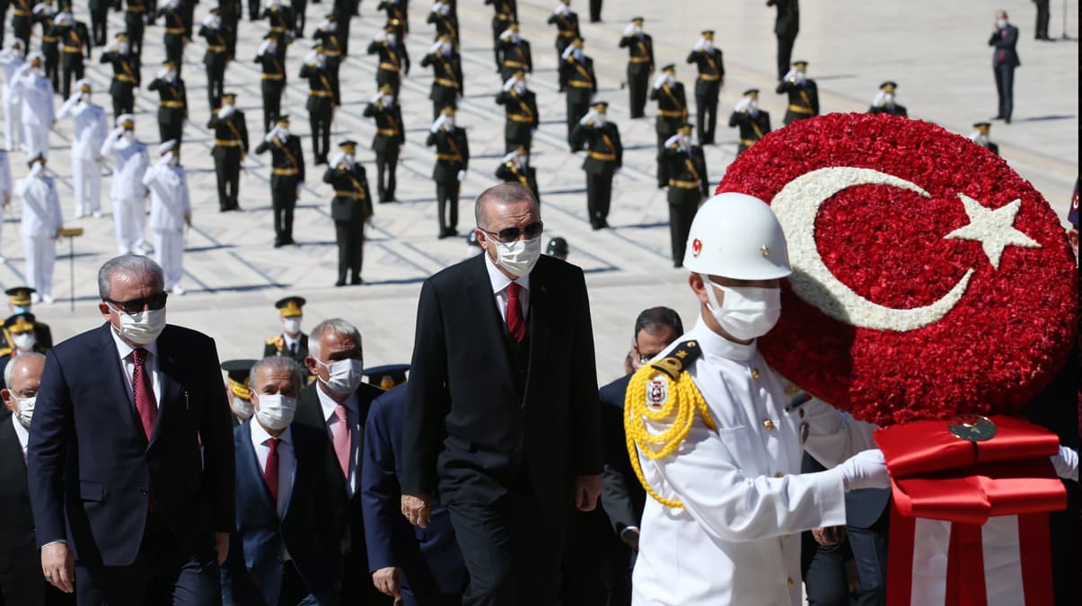 Ba�kan Erdo�an'dan An�tkabir'de Yunanistan'a net mesaj!