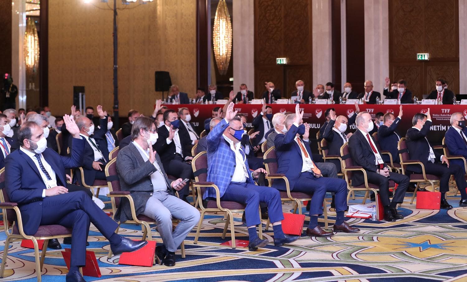 TFF Y�netim Kurulu ibra edildi