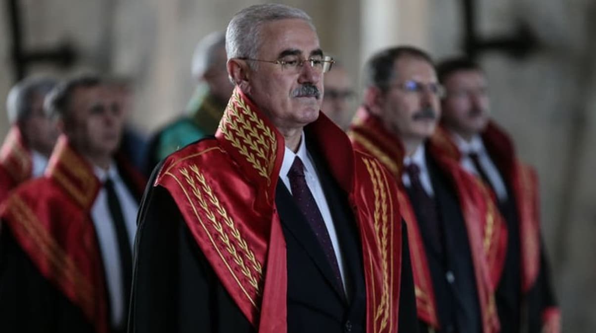 Yarg�tay Ba�kan� Akarca: Ba��ms�zl���m�za sayg� duymayanlardan ders almam�z m�mk�n de�il