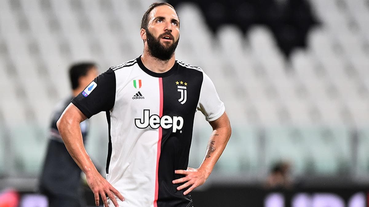 Higuain Juventus'tan ayrlyor