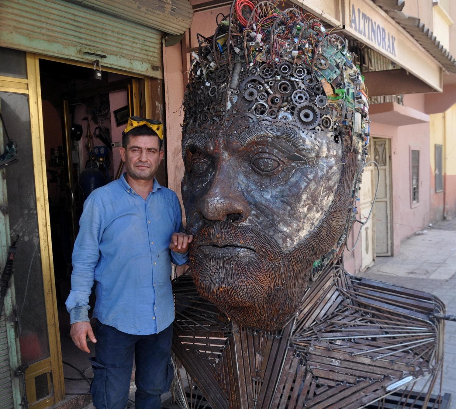 Hurdalardan yar�m tonluk b�st yapt�