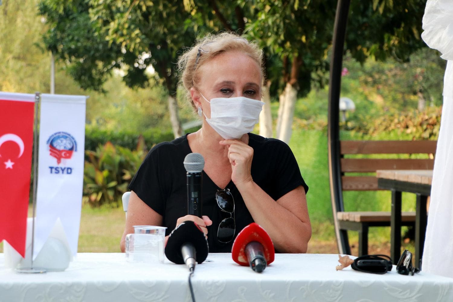 Bilim Kurulu �yesi Ta�ova: Koronavir�s 40 derece �zerindeki s�cakl�kta �lm�yor