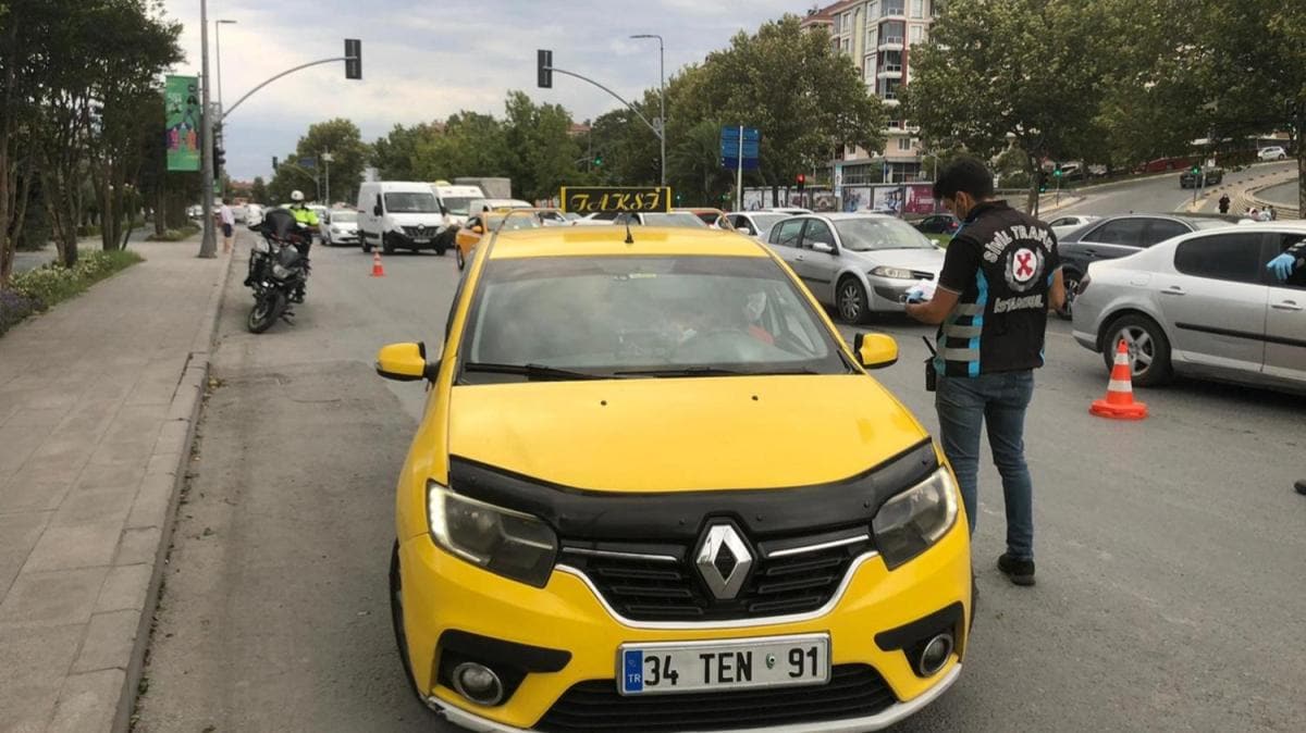 stanbul polisinden 42 noktada denetim 