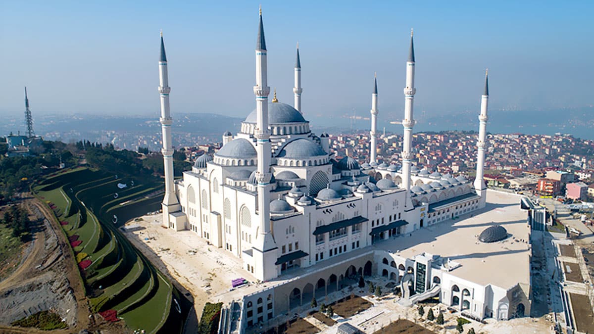 Sela cumadan ne kadar �nce okunur?