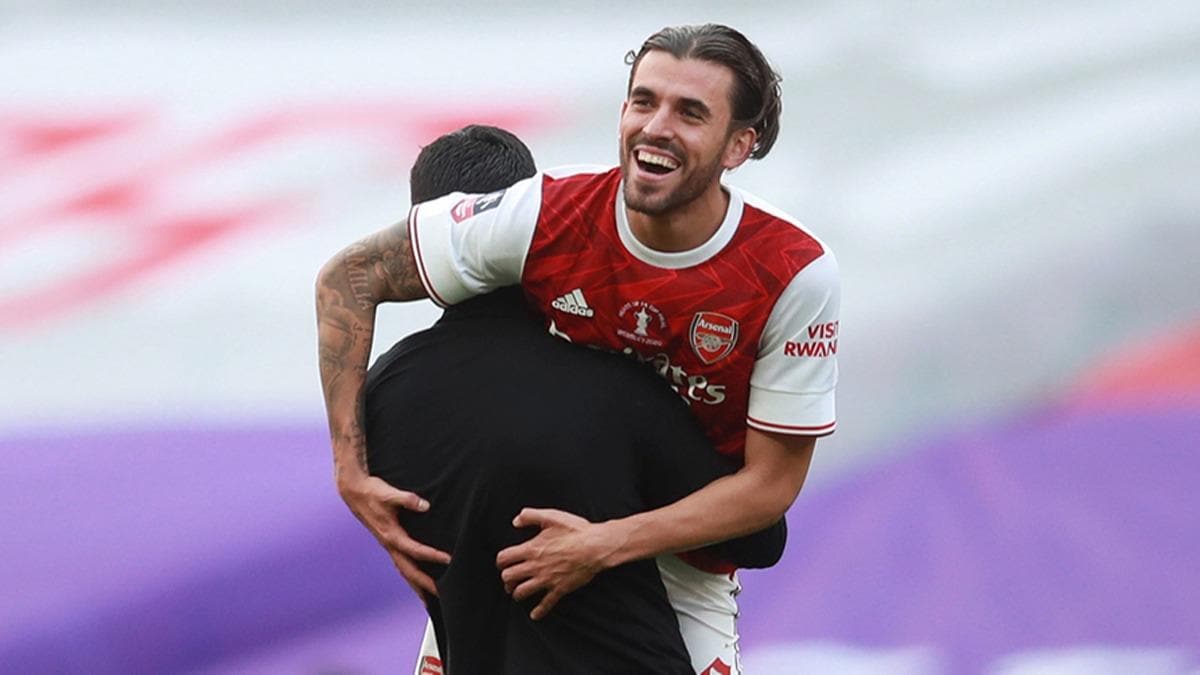Dani Ceballos 1 yl daha Arsenal'de