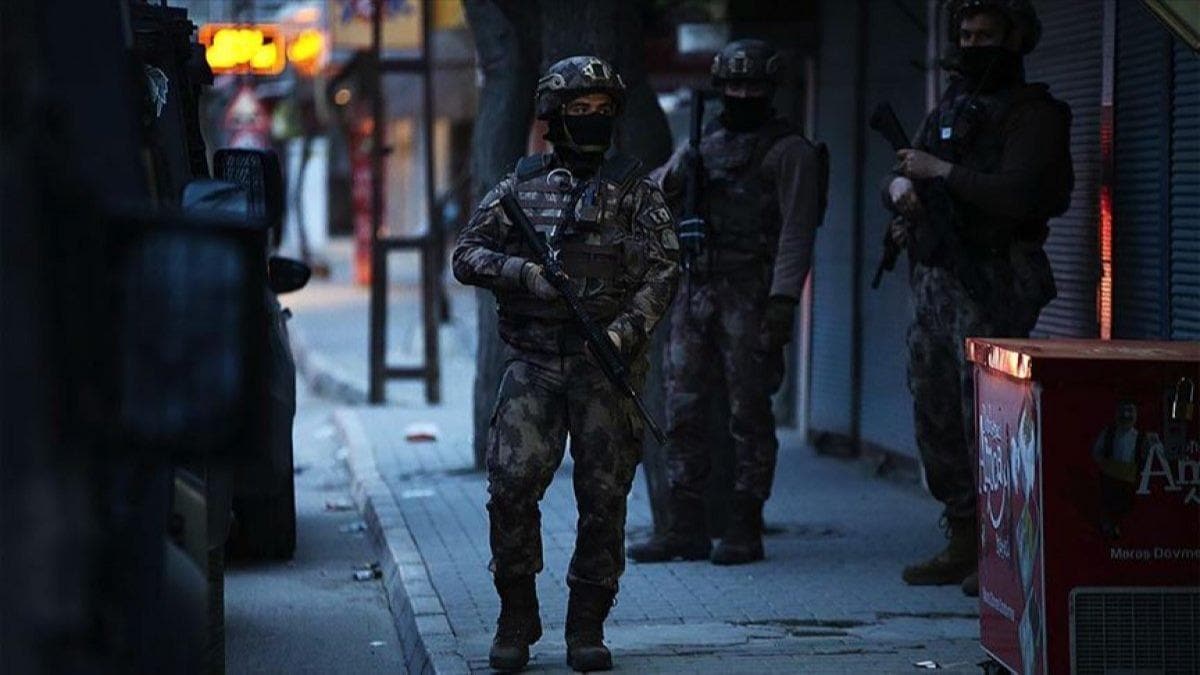 DEA'a 'st dzey' darbe