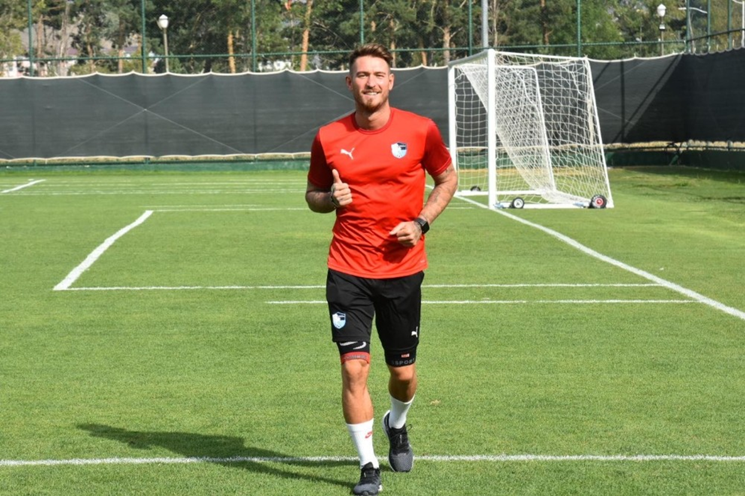 �mer �i�mano�lu Erzurumspor'da mesaiye ba�lad�