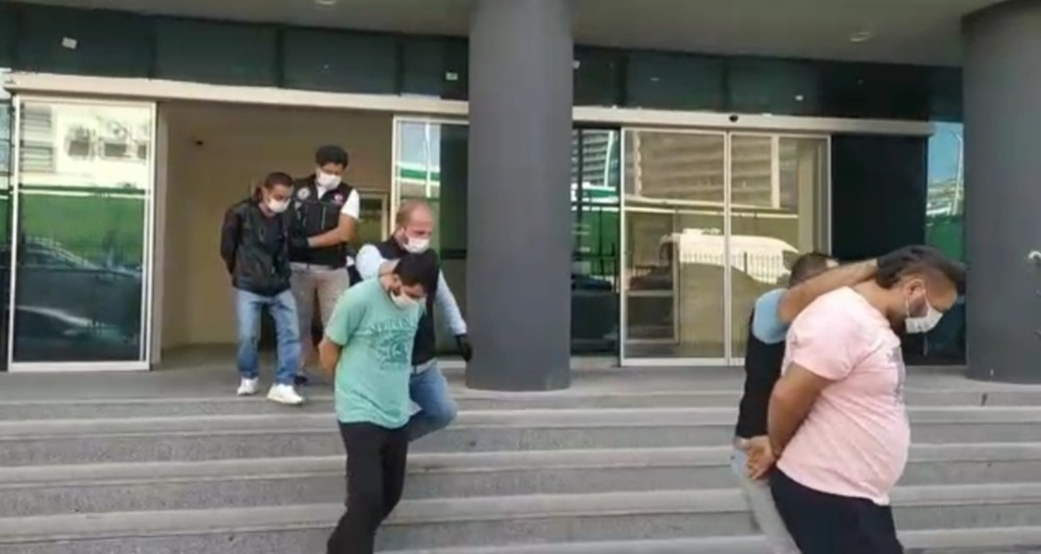 Polis ekiplerince 3 kilo 300 gram metamfetamin ele ge�irildi