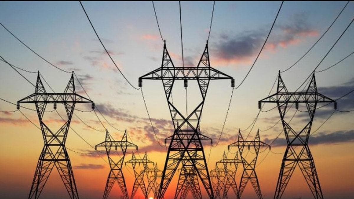 Bakan Dnmez: 3 Eyll'de tm zamanlarn gnlk elektik retim rekorunu krdk