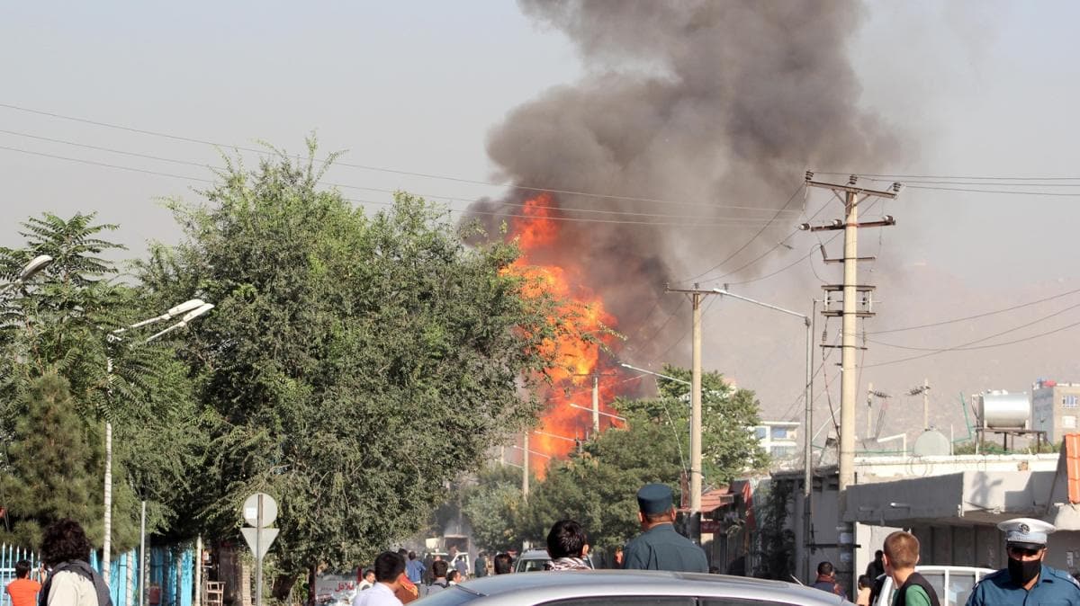 Afganistan Cumhurbakan Yardmcsnn aracna bombal saldr dzenlendi
