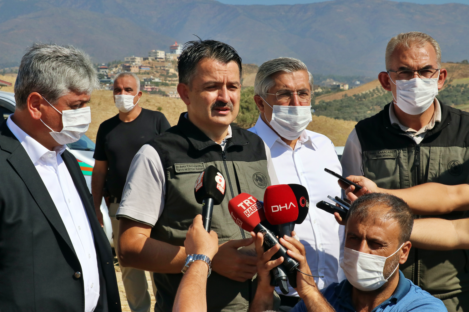 Bakan Pakdemirli: Hatay'da 5 g�nd�r s�ren orman yang�n� kontrol alt�na al�nd�