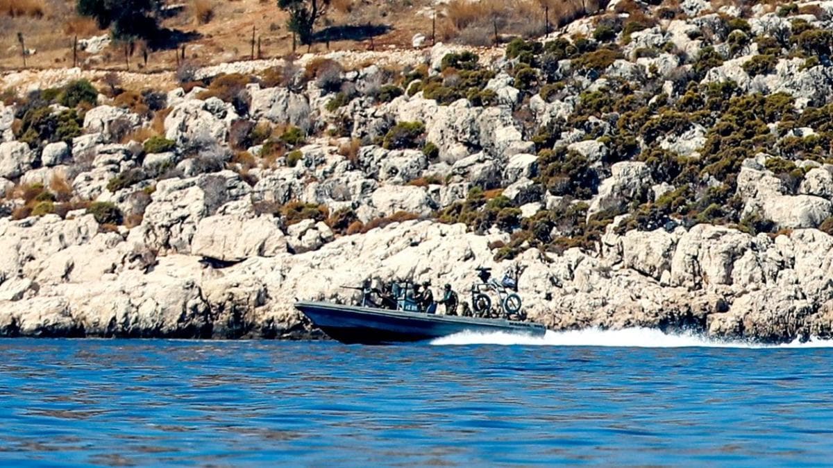 Yunanistan'dan silahl Zodyak'la Meis'te gayrimeru devriye