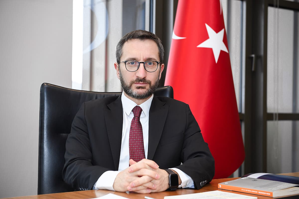 �leti�im Ba�kan� Altun'dan 12 Eyl�l mesaj�