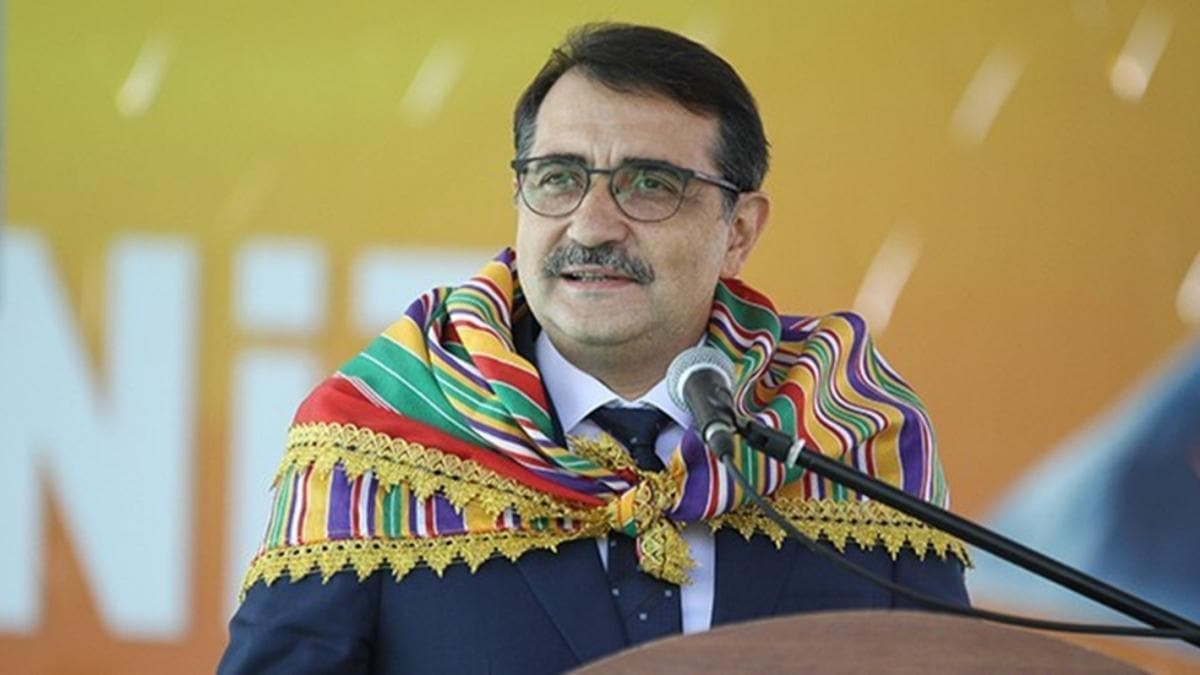 Bakan Dnmez duyurdu: Karadeniz'den ve Dou Akdeniz'den yeni mjdeler alacamz gnler yakndr
