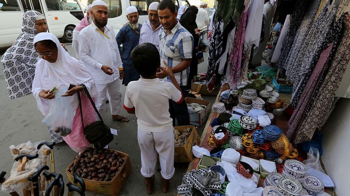 Mekke'de pazar yerine y�ld�r�m d��t�