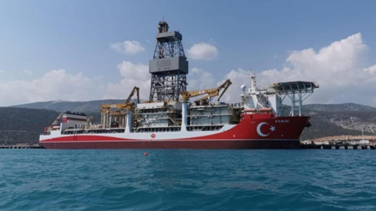 Bakan Dnmez: Kanuni sondaj gemimiz Karadeniz'de sondajlarna balayacak