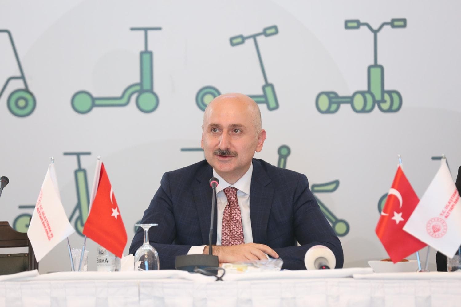 'E-Scooter Y�netmeli�i'nde ilk ad�m at�ld�