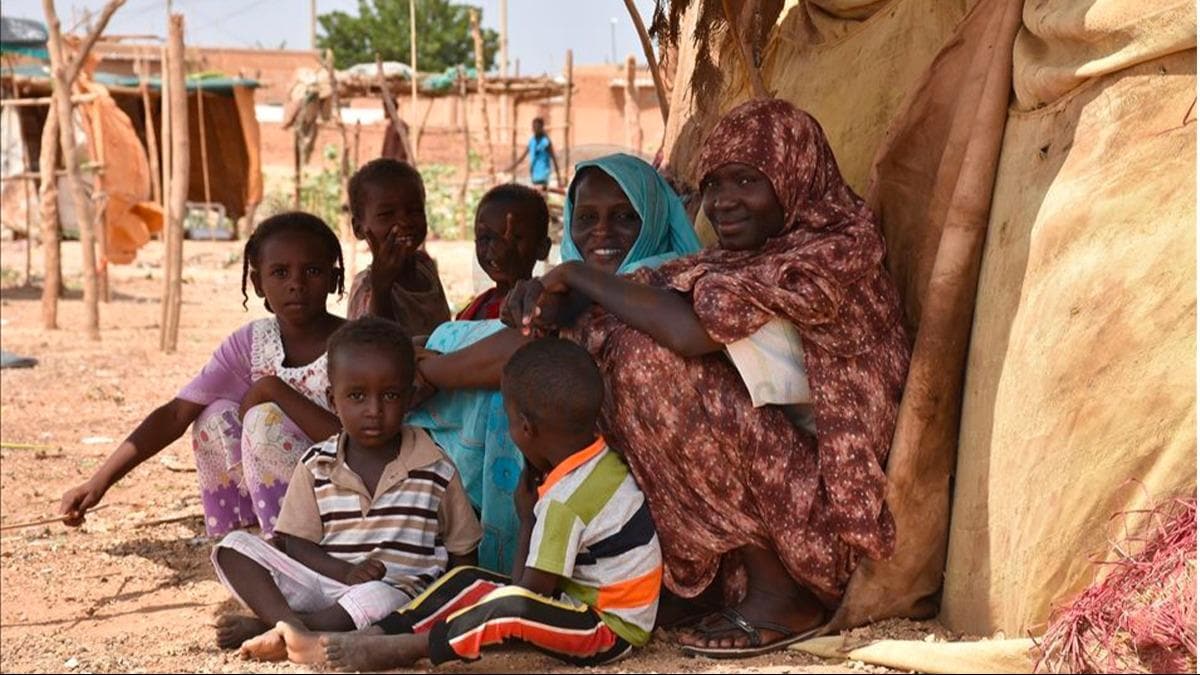 Trkiye Diyanet Vakf'ndan Sudan'daki sel maduru ailelere yardm eli