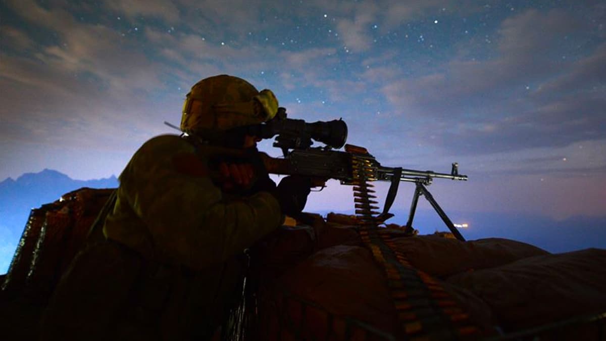 2 ter�rist etkisiz hale getirildi