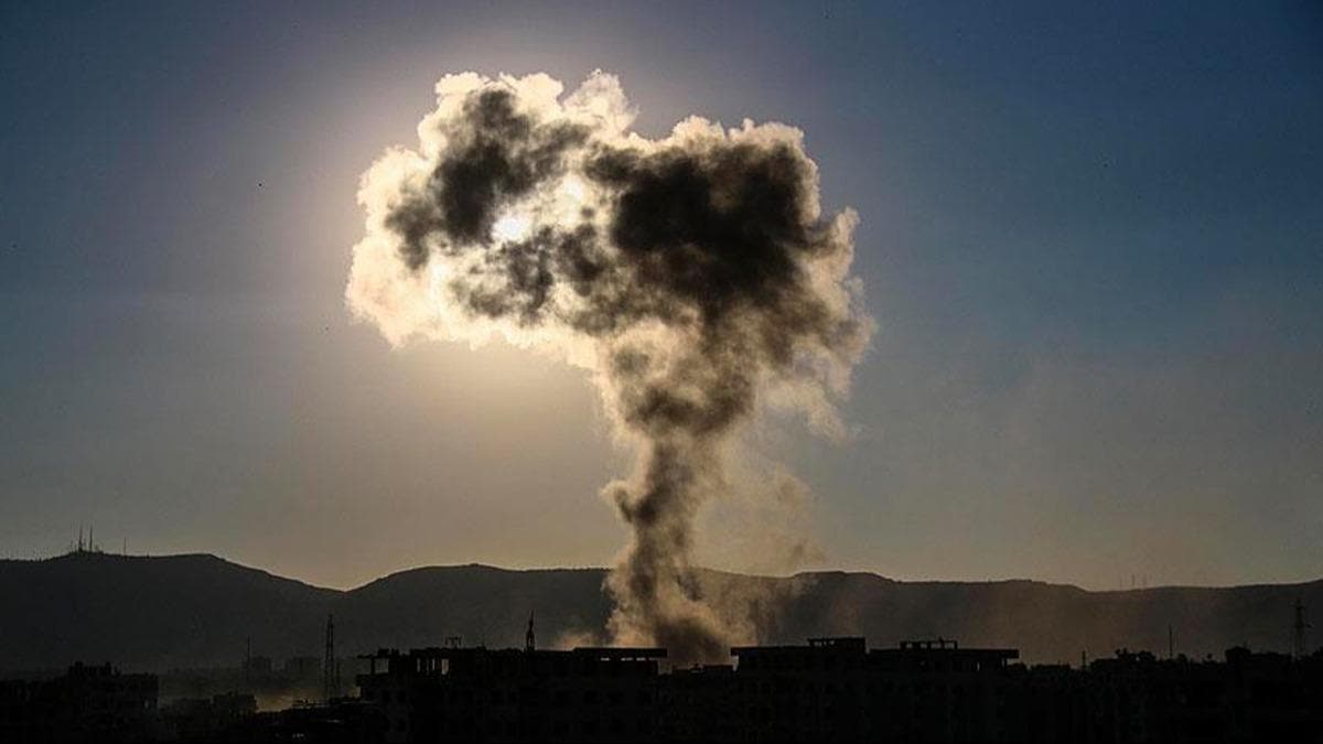 Yemen-Suud gerilimi iddetleniyor! En az be noktay vurdular 