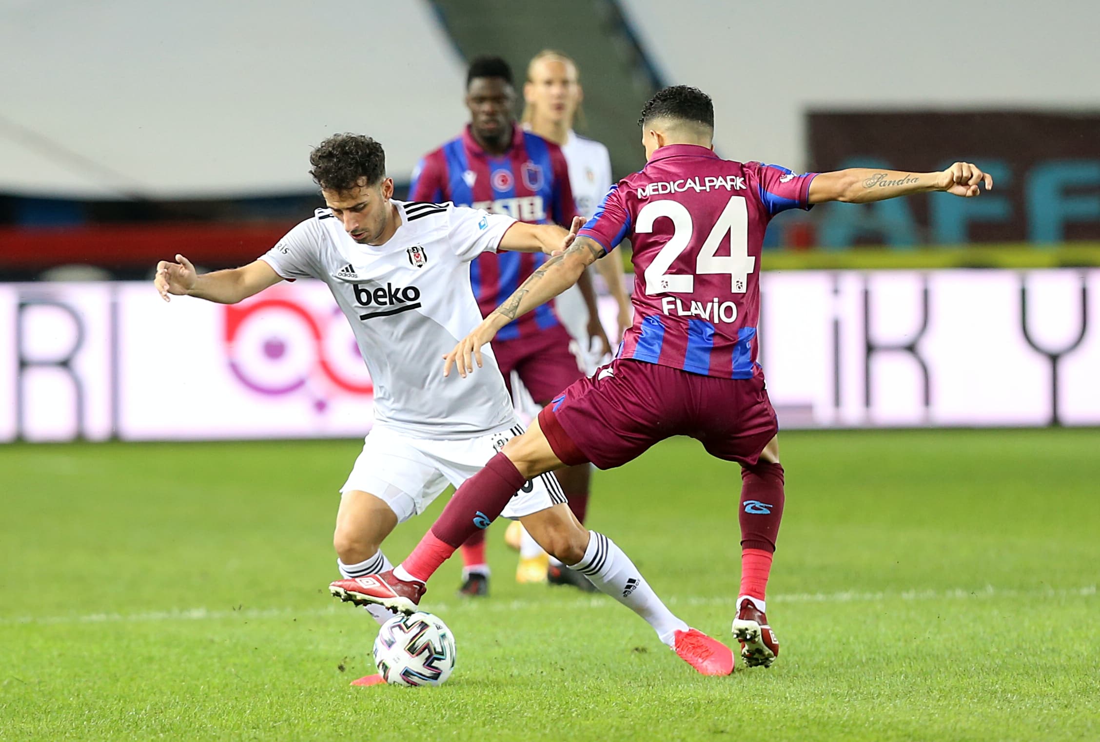 Be�ikta�'tan O�uzhan �zyakup a��klamas�