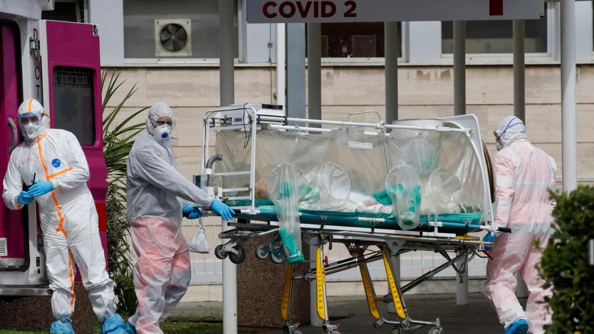 spanya'da bir gnde 3 bin 23 yeni yeni koronavirs vakas tespit edildi