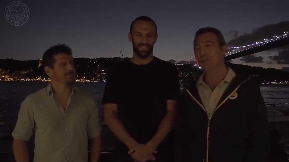 Ali Ko� ve Emre Bel�zo�lu'ndan Muriqi'ye veda