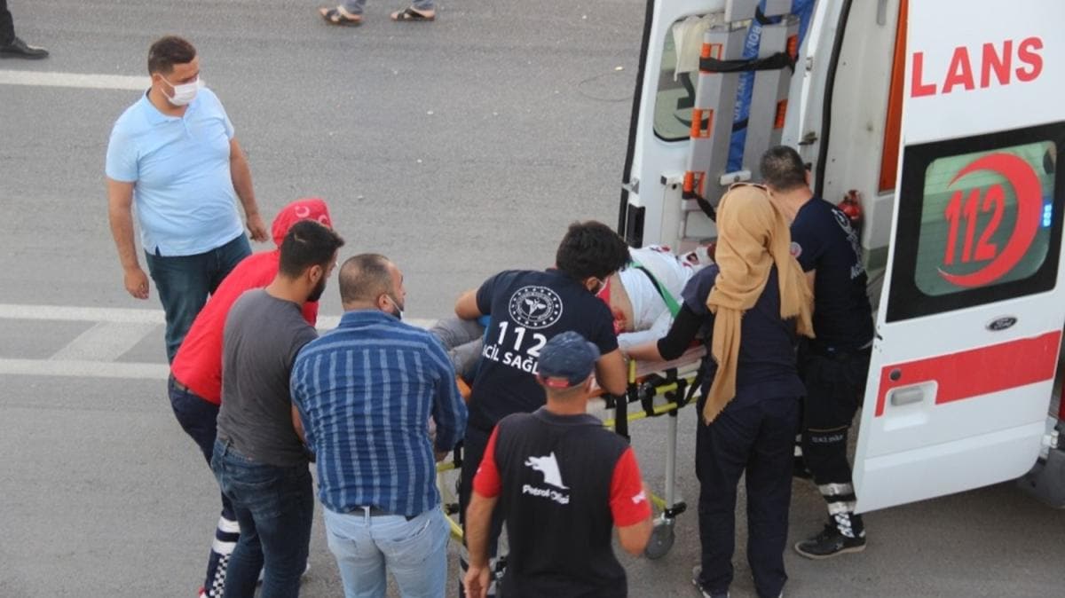 Elaz'da otomobil ile motosiklet arpt