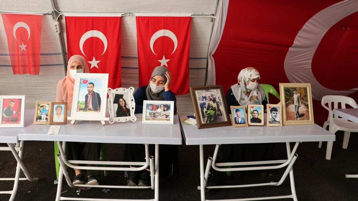 Diyarbakr anneleri evlatlarndan gelecek mutlu haberleri bekliyor