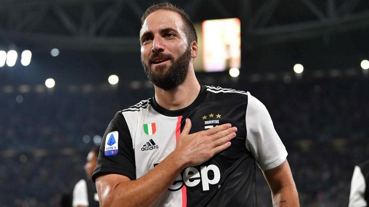 Gonzalo Higuain, Juventus'tan resmen ayrld